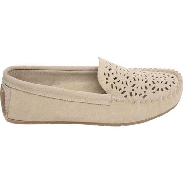 minnetonka sophia moccasin