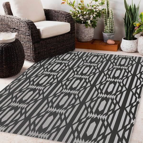 OPTIC BLACK Outdoor Rug By Kavka Designs Bed Bath & Beyond 34348588
