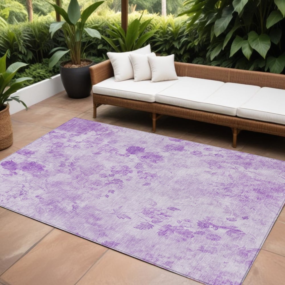 HomeRoots Floral Transitional Rectangle Outdoor Rug