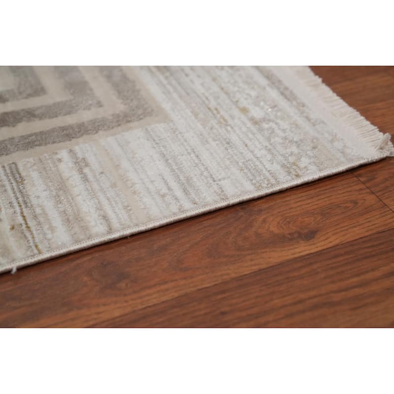 Machine Made Oriental Polyester Carpet Geometric Beige & Ivories Distressed Area Rug - 7' 5'' X 5' 2''