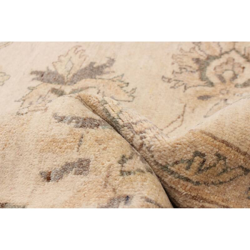 ECARPETGALLERY Hand-knotted Peshawar Oushak Ivory Wool Rug - 6'6 x 9'7