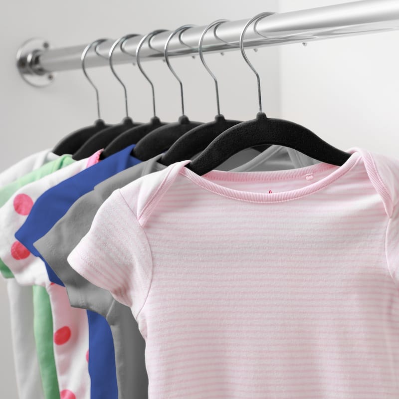 100 Velvet 11in Baby Hangers