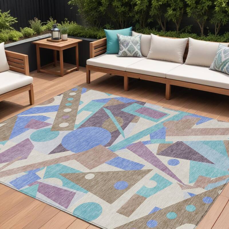HomeRoots Geometric Modern Rectangle Outdoor Rug - 9' X 12'