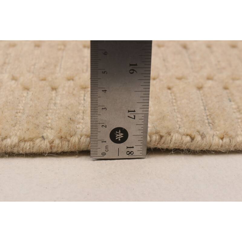 Kashkuli Gabbeh Cream Rug 6'8" x 9'5" - 6'8 x 9'5