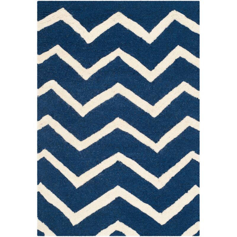 SAFAVIEH Handmade Cambridge Terttu Chevron Wool Rug - 2' x 3' - Navy/Ivory