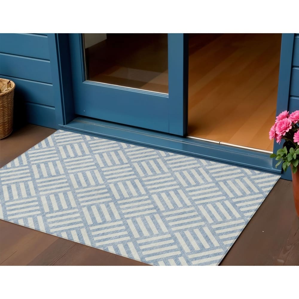 HomeRoots Geometric Transitional Rectangle Outdoor Rug