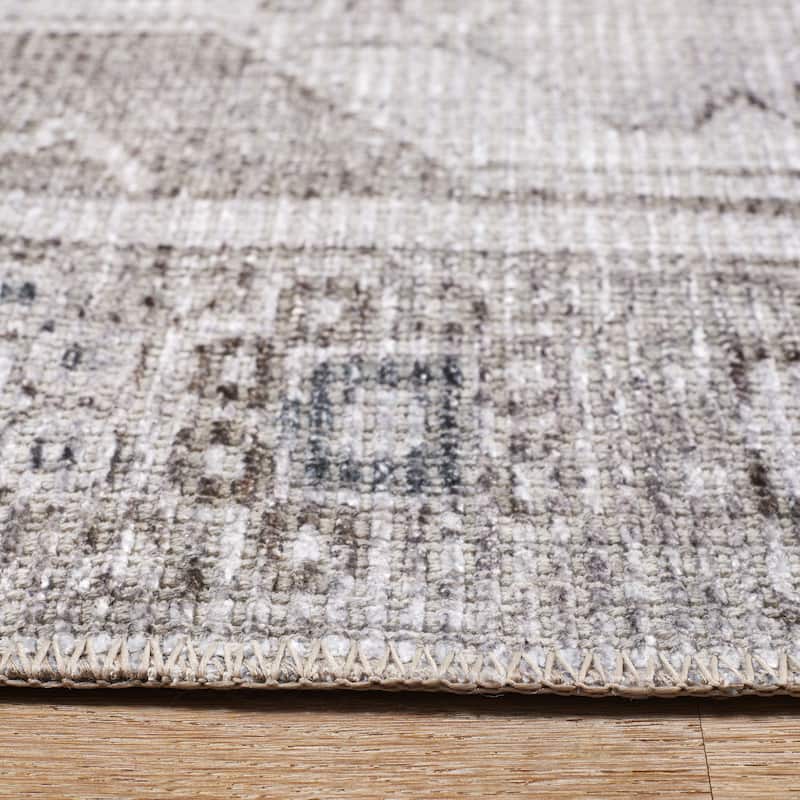 Terra by Obeetee Avalon Medallion Gray Rug