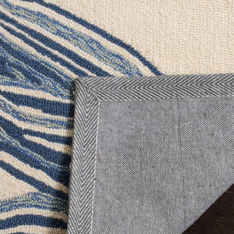 SAFAVIEH Handmade Four Seasons Anoeska Floral Rug