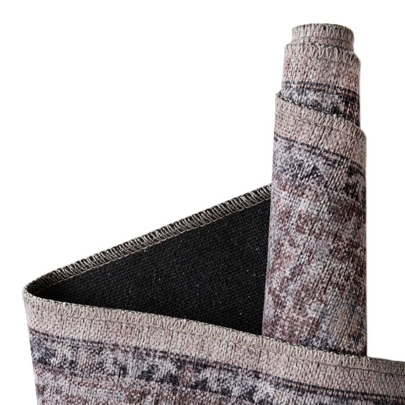 Traditional Shara Collection Area Rug