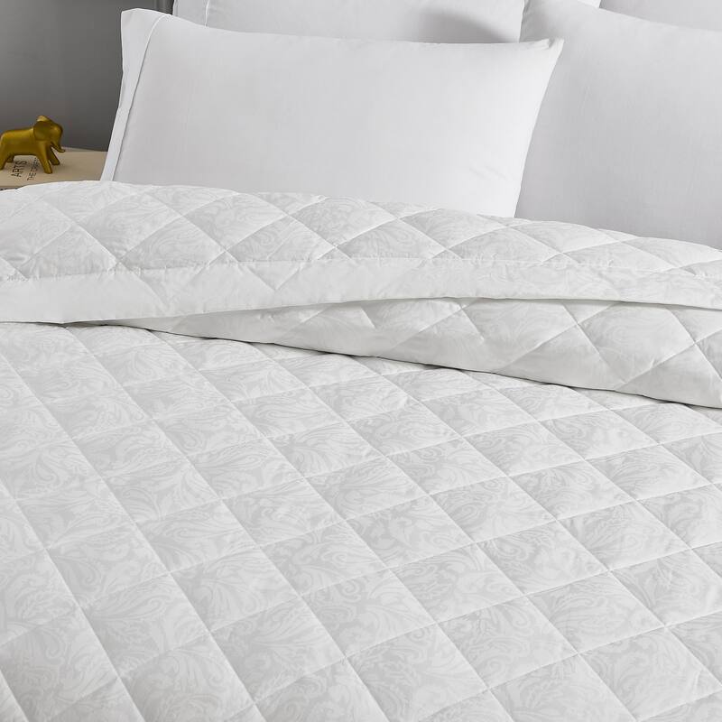 Stearns & Foster Paisley Reserve Down Alternative Blankets