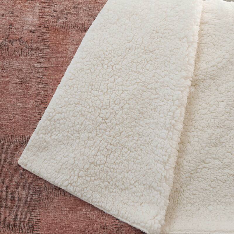 Premium Machine Washable Vintage Patchwork Sherpa Throw Blanket
