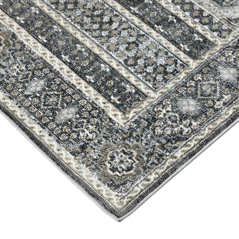 HomeRoots Medallion Transitional Runner Area Rug - 94.00 in. x 30.00 in. x 0.30 in.