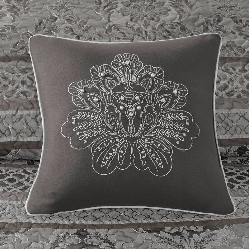 Madison Park Venetian Oversized 5-Piece Jacquard Bedspread Quilt Set with Matching Shams and Embroidered Throw Pillows