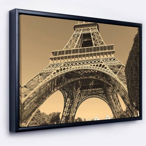 Designart 'Iconic Paris Paris Eiffel TowerView from Ground' Cityscape Framed Canvas Print