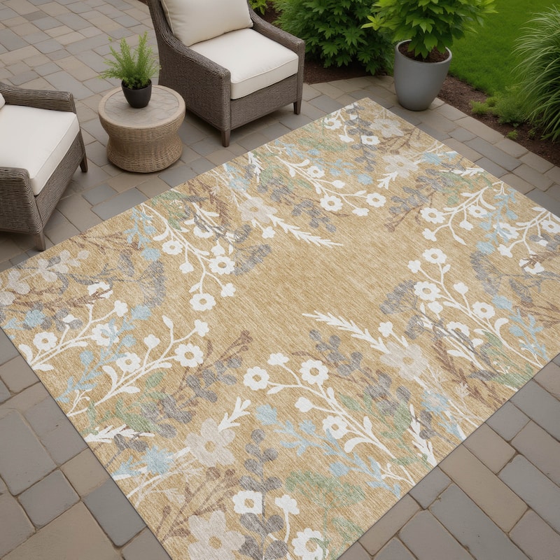 Machine Washable Indoor/ Outdoor Floral Border Chantille Rug - Gold - 2'6" x 3'10"
