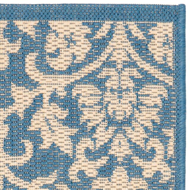 SAFAVIEH Courtyard Bettylou Indoor/ Outdoor Damask Area Rug