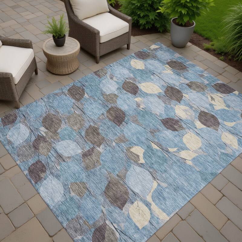 Machine Washable Indoor/ Outdoor Floral Mila Chantille Rug