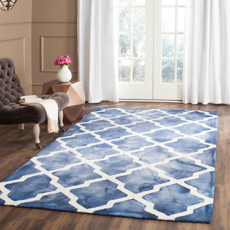 SAFAVIEH Handmade Dip Dye Ivona Vintage Wool Rug - 5' x 8' - Navy/Ivory