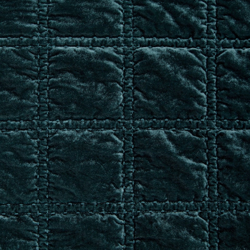 HiEnd Accents Stella Faux Silk Velvet Romantic Western Double Box Stitch Throw Blanket, 50"x60"