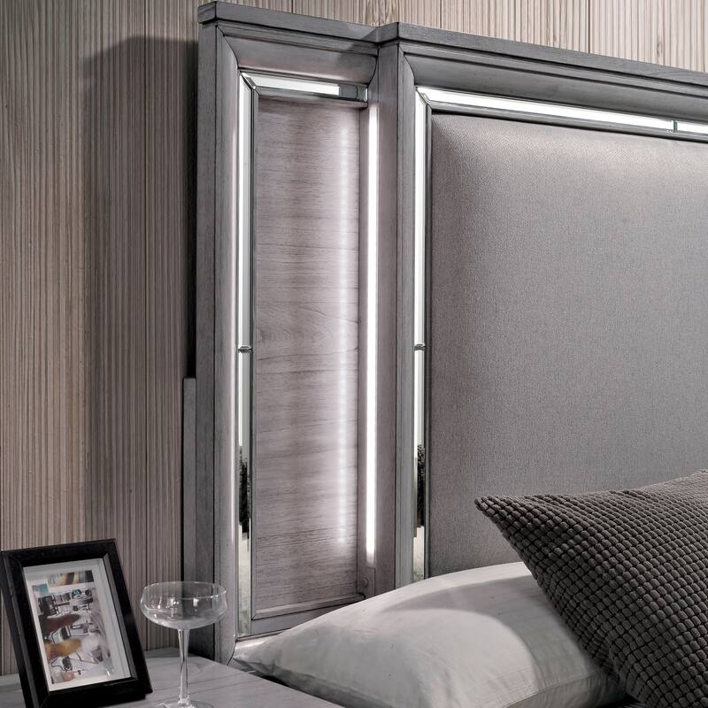 Furniture of America Taia Contemporary Grey 3-Piece Panel Bed, Nightstand and Chest Set with LED