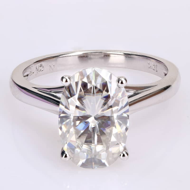 Miadora 4 1/2ct DEW Oval-cut Moissanite Solitaire Engagement Ring in 10k White Gold
