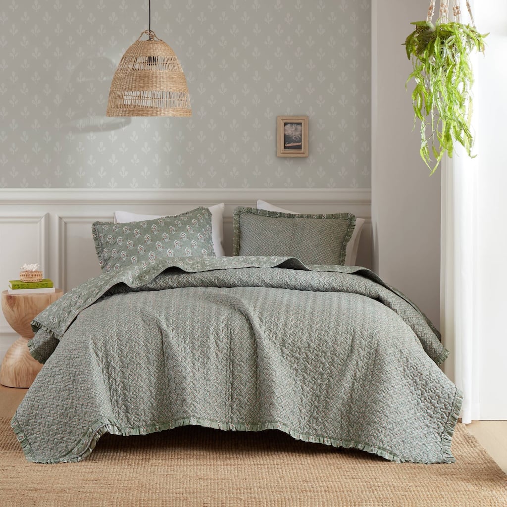 Madison ParK Linwood 3 Piece Ruffle Printed Quilt Set