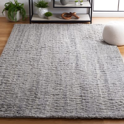 SAFAVIEH Handmade Casablanca Shag Valdis Wool Rug