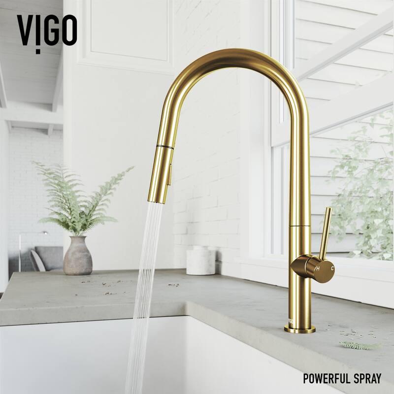 VIGO Greenwich 18" H Single Handle Pull-Down Sprayer Kitchen Faucet