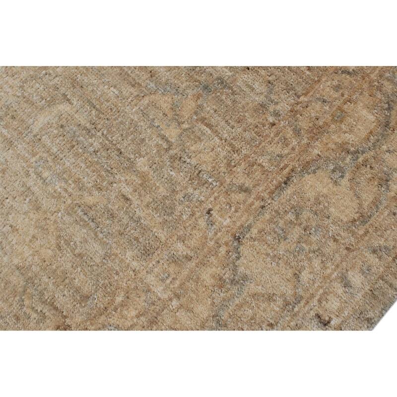 Classic Ziegler Vikki Tan Beige Hand-knotted Wool Rug - 3'11" x 5'9"