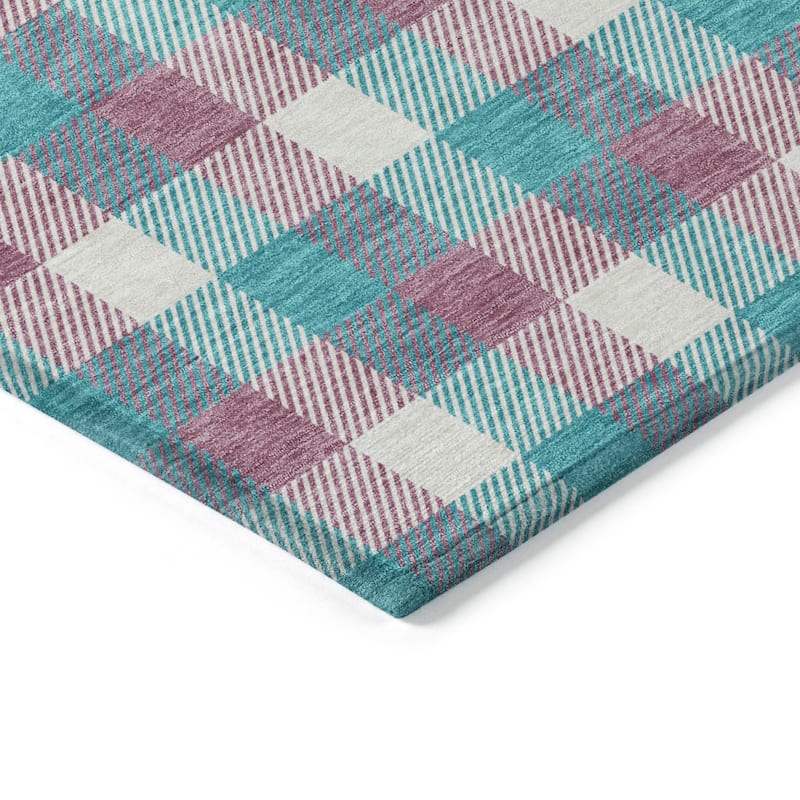 Machine Washable Indoor/ Outdoor Plaid Chantille Rug