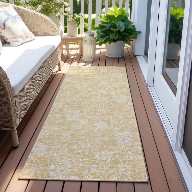Machine Washable Indoor/ Outdoor Chantille Casual Floral Farmhouse Rug