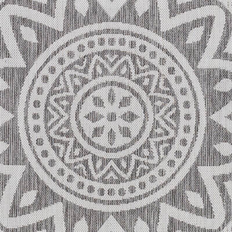 Livabliss Hurley Indoor/ Outdoor Mandala Area Rug