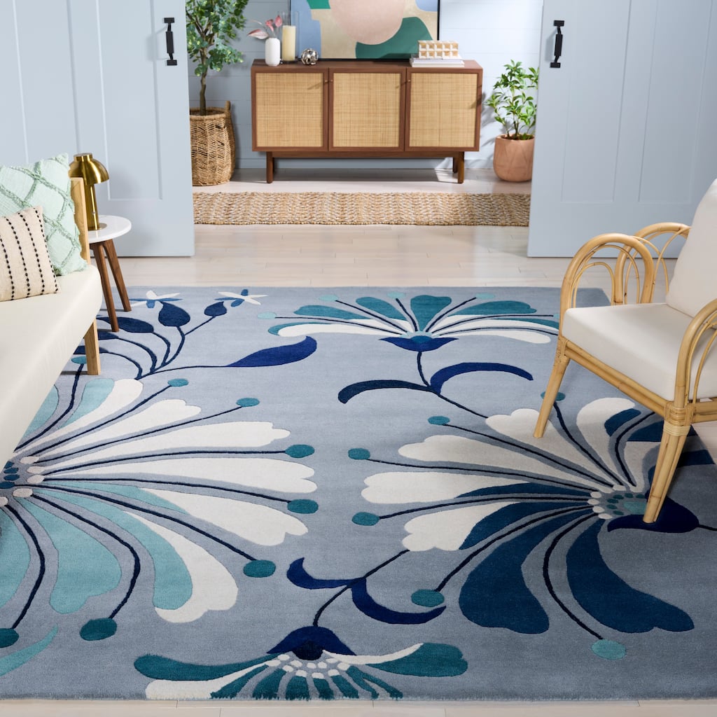 SAFAVIEH, Handmade Soho Renada Floral N.Z. Wool Rug