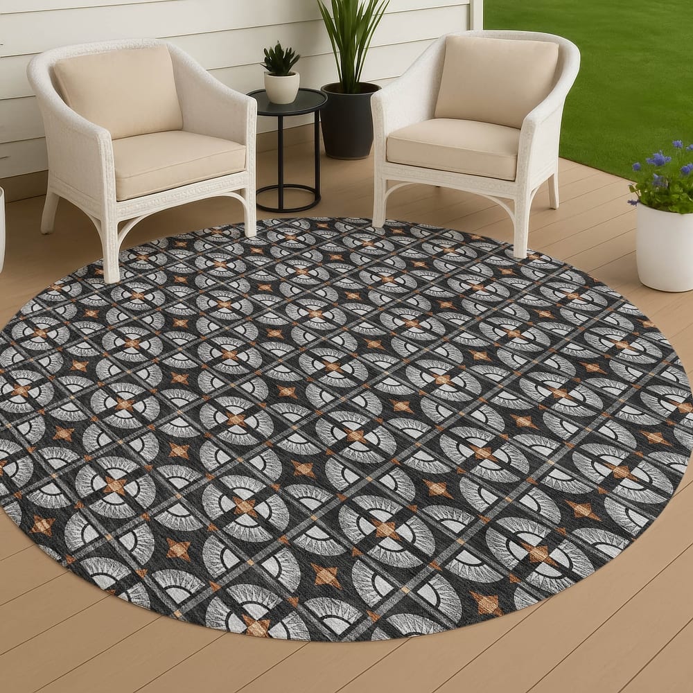Machine Washable Indoor/ Outdoor Modern Roeland Chantille Rug