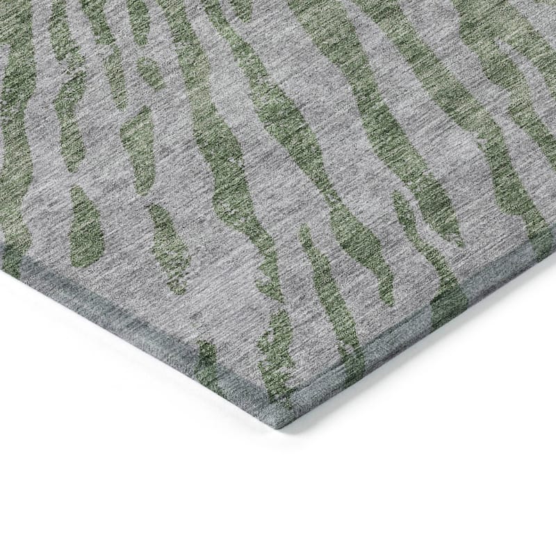 Machine Washable Indoor/ Outdoor Chantille Contemporary Burst Rug