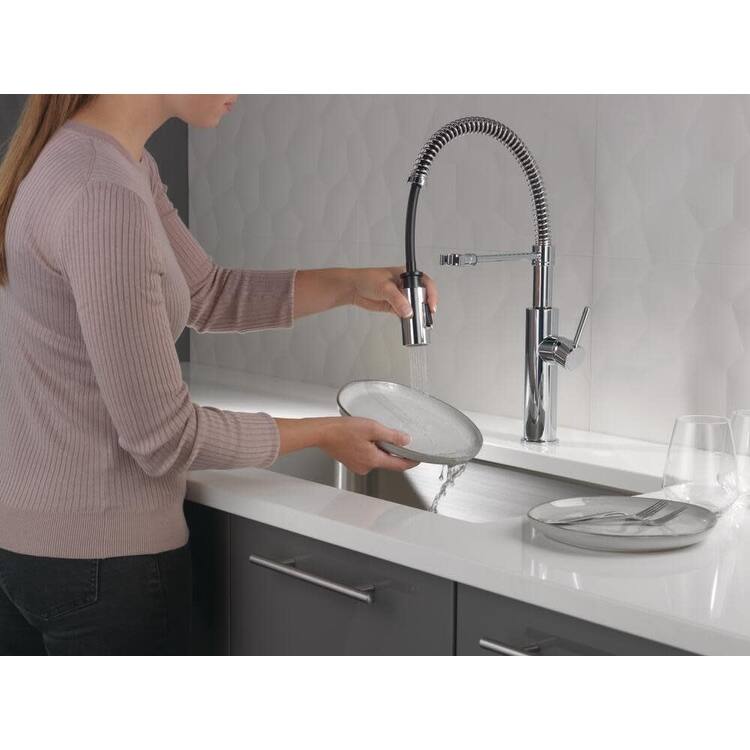 Delta Antoni 1.8 GPM Single-Handle Pull-Down Pre-Rinse Kitchen Faucet