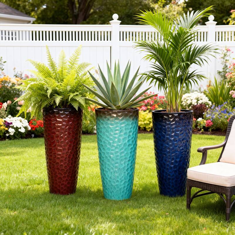 Glitzhome 31"H Set of 2 Oversized Eco-Friendly PP and Stone Honeycomb Textured Red Tall Plastic Planter