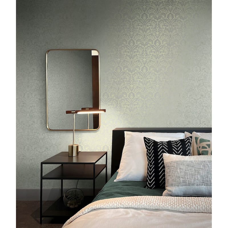 Seabrook Designs Maxie Ombre Damask Unpasted Wallpaper