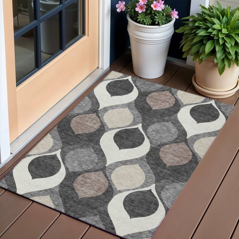 HomeRoots Ogee Transitional Rectangle Outdoor Rug - 3' x 5'