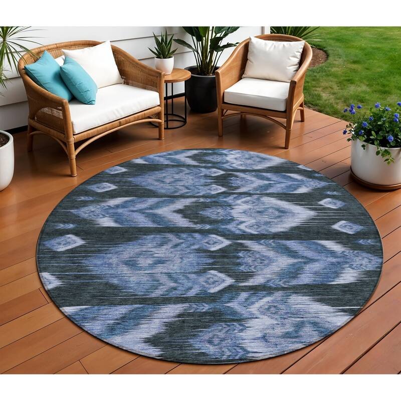 HomeRoots Southwestern Transitional Rectangle Outdoor Rug - 8' Round