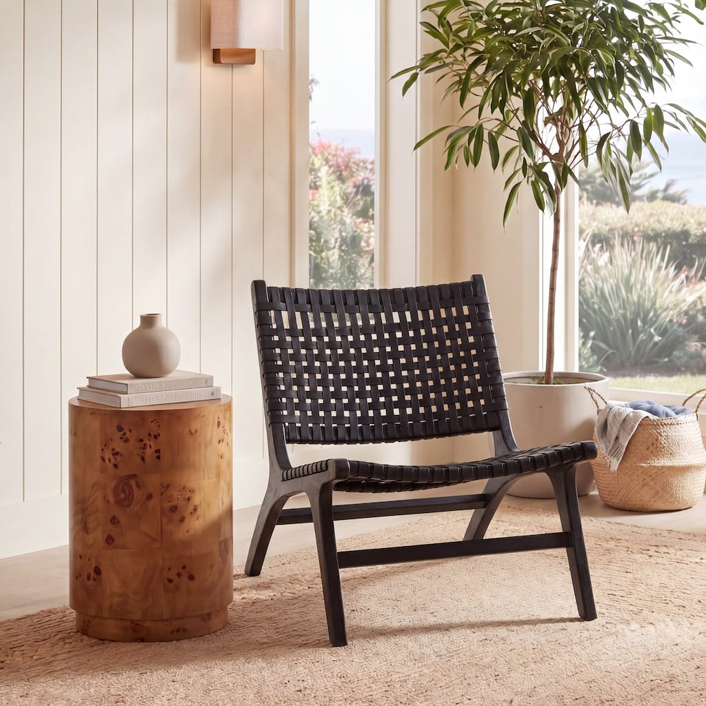 SAFAVIEH Theodora Leather Woven Accent Chair - 25.2" W x 31.5" L x 26.8" H - 25Wx31Dx27H