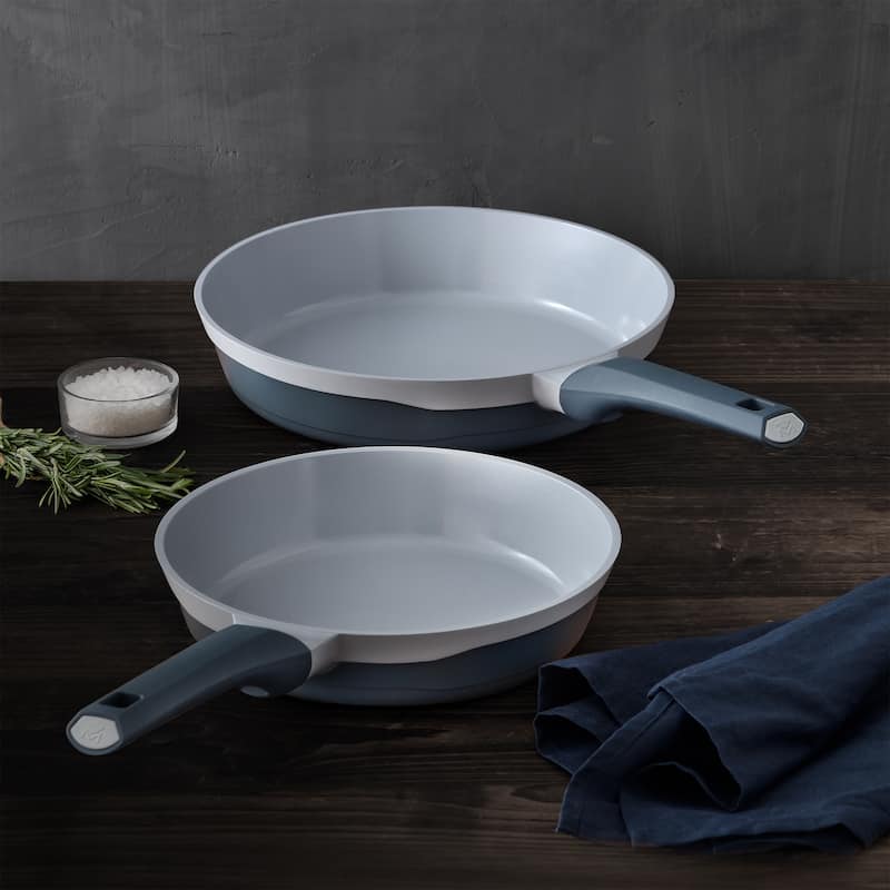MasterPRO Gastro Ceramic Collection 2-Piece Durable Cast Aluminum Fry Pan Set