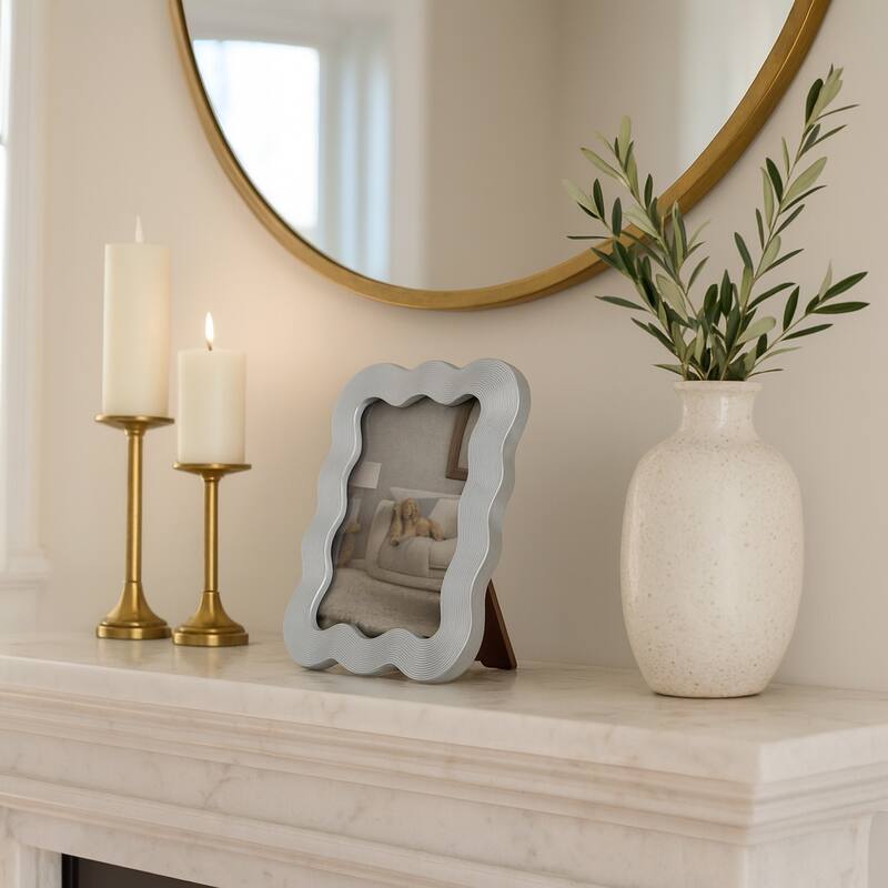 Polyresin Photo Frame Sculpted Wavy Border Textured Edge Design