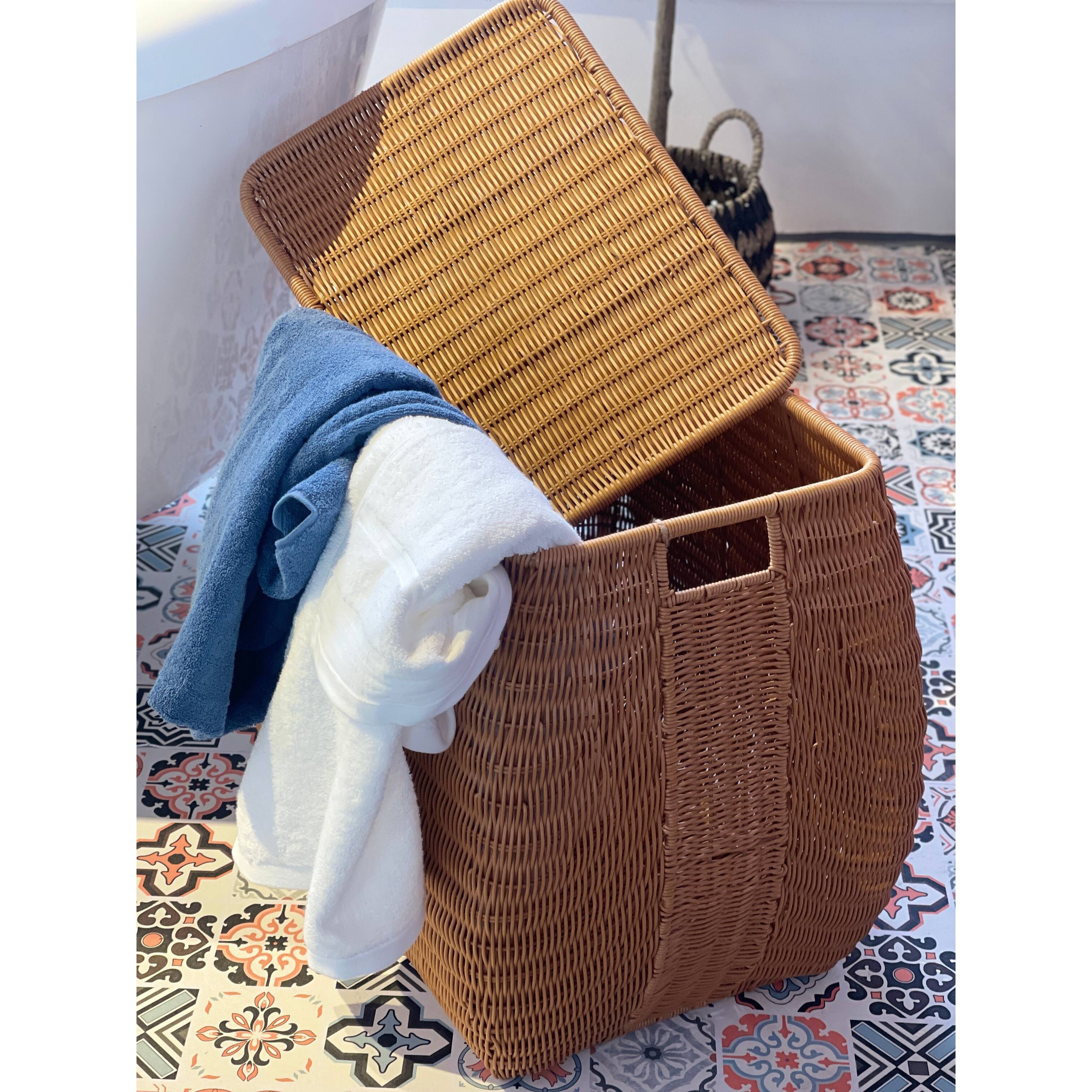 Handwoven Synthetic Rattan Laundry Hamper Basket with Lid and Handles