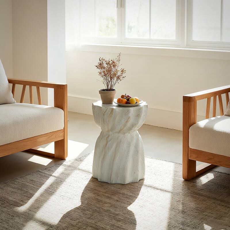 Modern Compact Bouquet-Style Side Table for Indoor and Outdoor Use