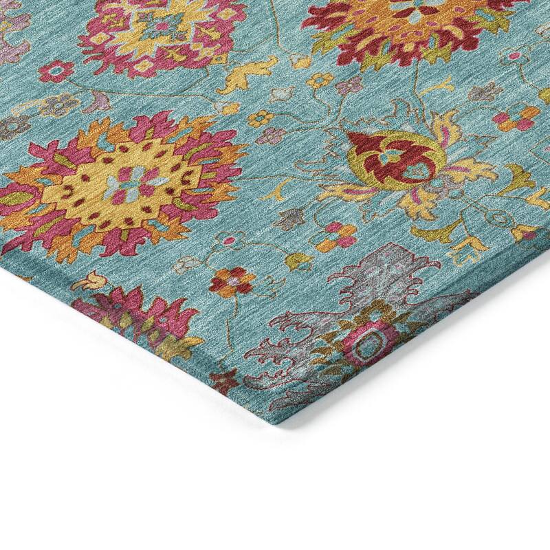 Machine Washable Indoor/ Outdoor Traditional Kashan Chantille Rug