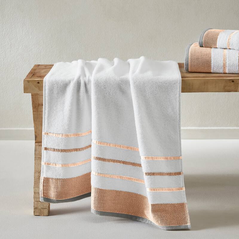 Linery & Co. Luxury Cotton Decorative Towel Set.