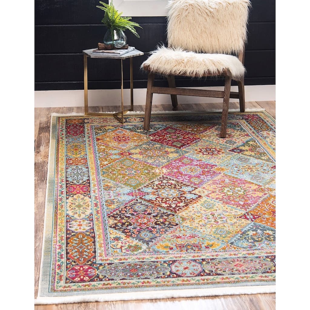 Traditional Samana Collection Area Rug