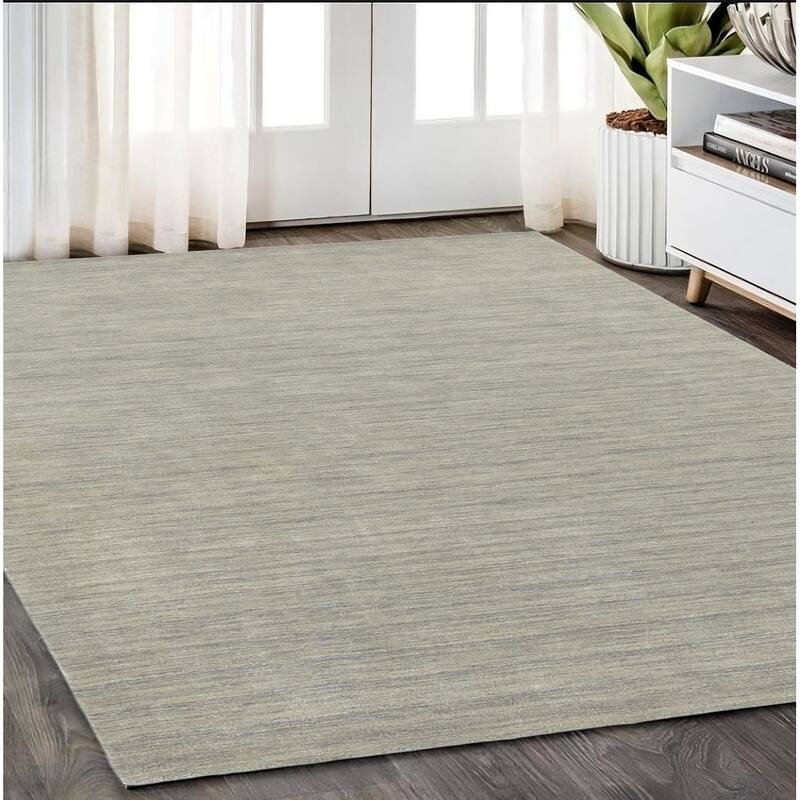 HomeRoots Solid Color Modern Rectangle Area Rug - 96.06 in. x 59.84 in.  x 0.59 in.