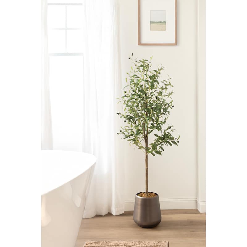 Kate and Laurel Portell Metal Planter